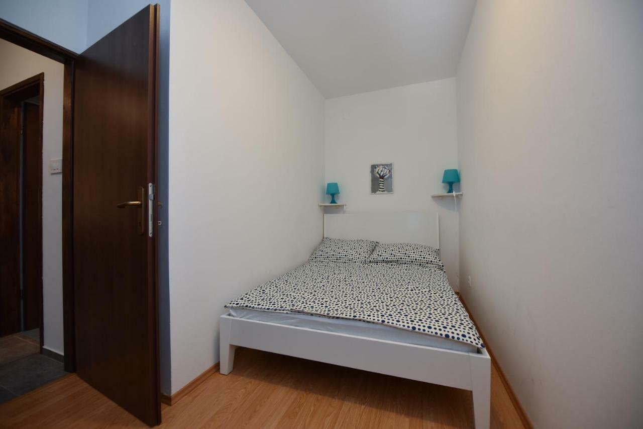 Apartments Enya Новалья Экстерьер фото